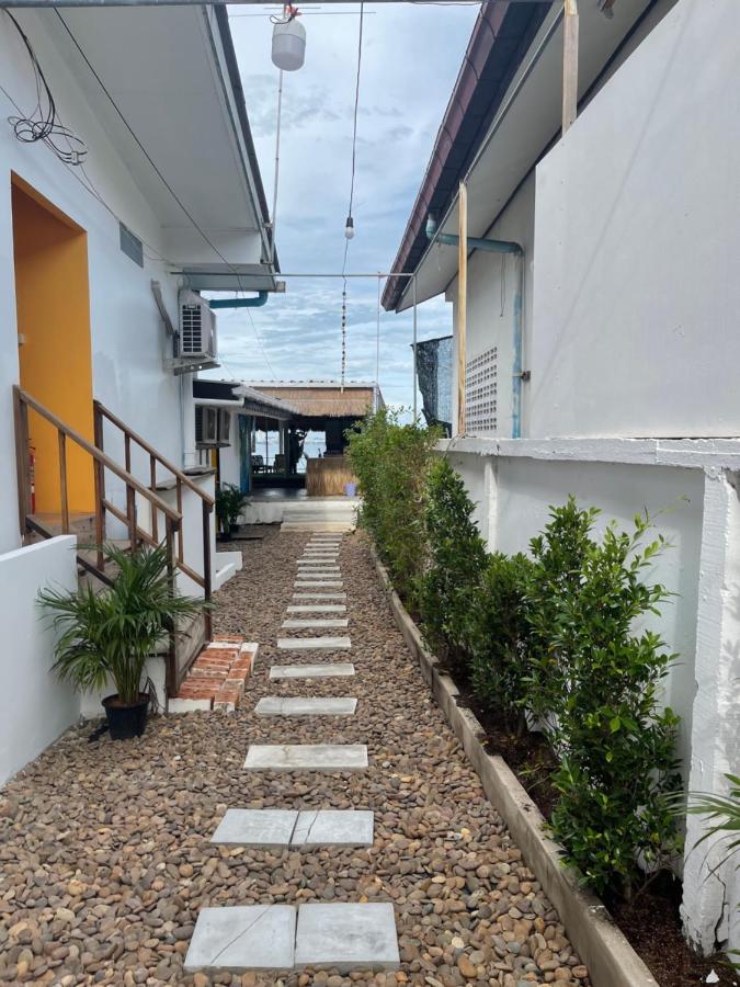 Teleysea Resort Kohlarn Bagian luar foto